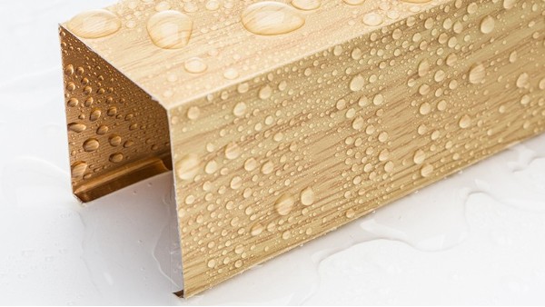 什么是鋁方通？怎么安裝？佛山佳得利話你知！